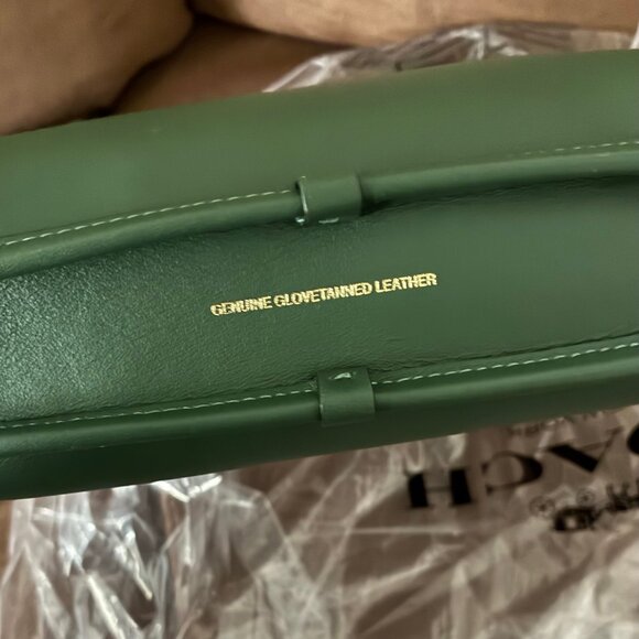 NWT Coach Curve Zip - Picture 4 of 4